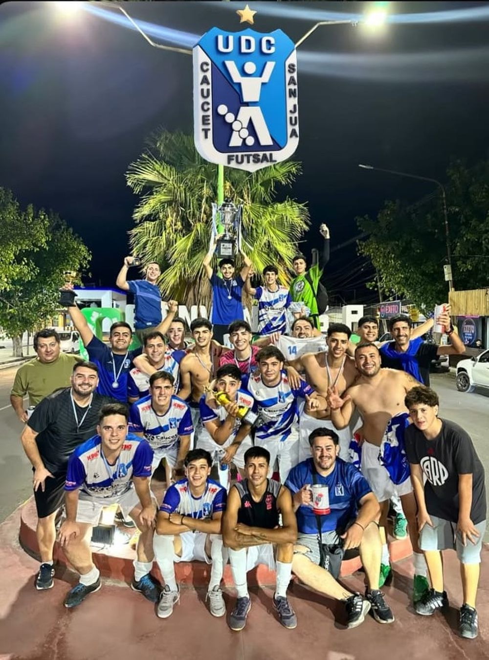 Alegría. Caucete se vistió de fiesta con la conquista de la UDC en la Copa de Clubes Campeones.