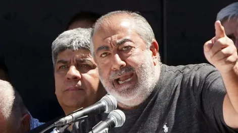 Héctor Daer pidió “frenar urgente el DNU” de Javier Milei y no descartó un nuevo paro