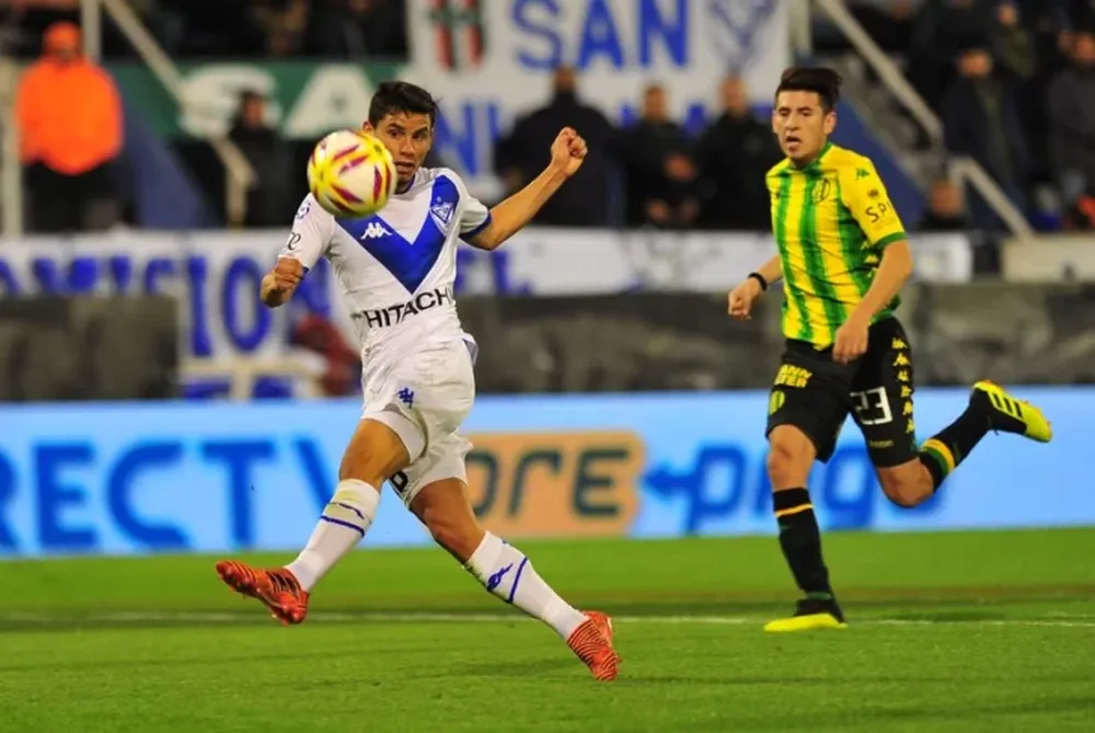 Vélez acabó con la ilusión de Aldosivi de ser segundo en la tabla
