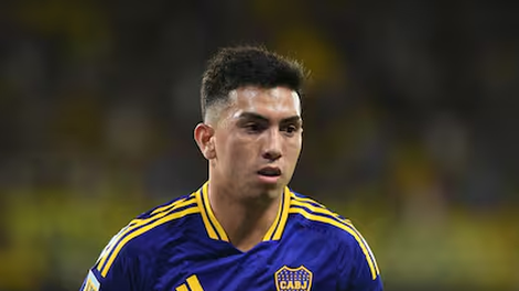 Alan Velasco sufrió un desgarro durante el triunfo de Boca ante Unión y será baja en los próximos partidos.