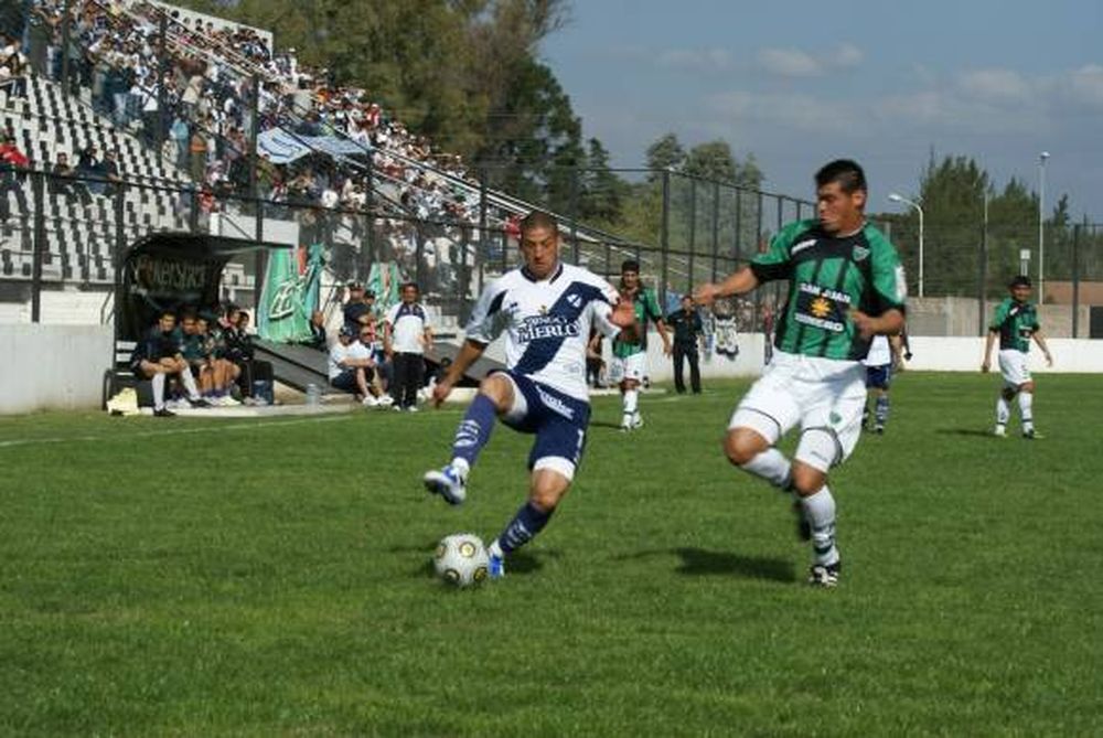 El fútbol, colado entre countries