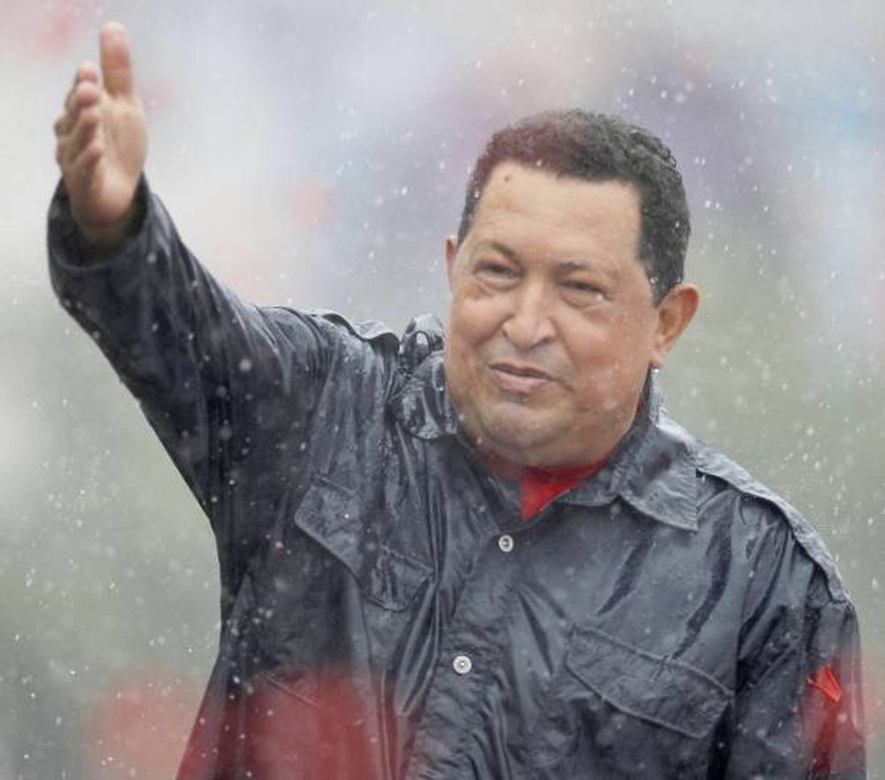 La marea roja arropó  a Chávez en Caracas