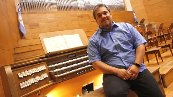 Nuevo organista para el Walker