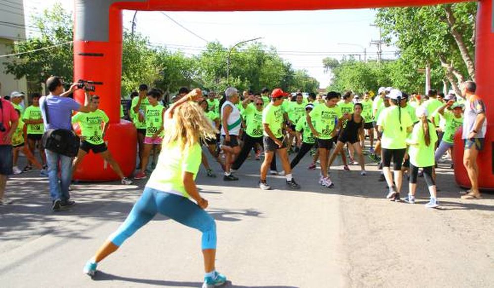 Un maratón que mezcló a vecinos con atletas de elite