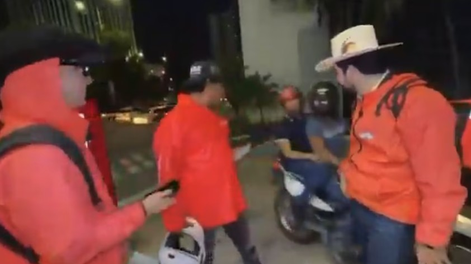 El influencer fue atacado mientras realizaba una transmisión en vivo en el exterior de un restaurante de Culiacán.