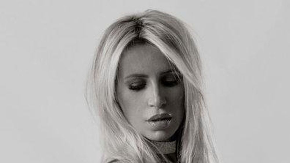 Florencia Peña se grabó bailando con apenas un hilo dental: “Mi bruja está que arde”
