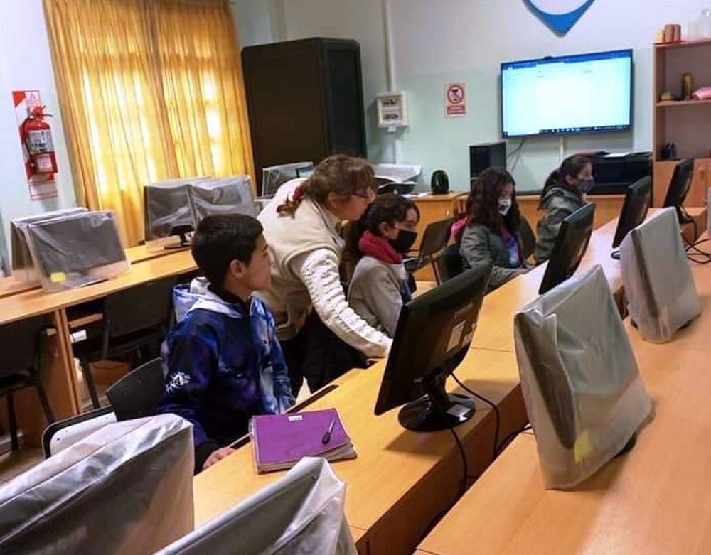 Tras los malos resultados de Aprender, dan clases gratis de lectura comprensiva