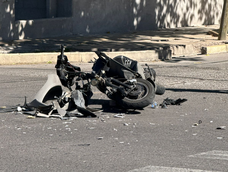 El violento impacto tuvo lugar en calle Mendoza y Colombia, en Capital. El violento impacto tuvo lugar en calle Mendoza y Colombia, en Capital.