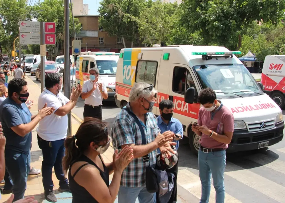 Reemplazar operadores que enferman de Covid, el drama principal del 107