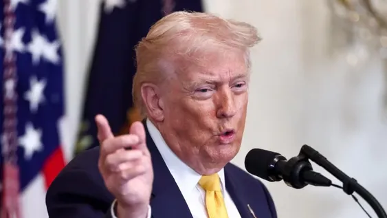 Trump ordenó desclasificar los archivos gubernamentales relacionados con ovnis y vida extraterrestre