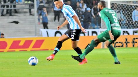 Racing ganó un partido clave en Avellaneda y manda