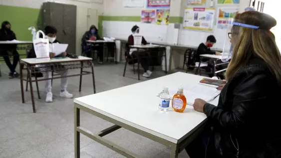 Casi 70% de presentismo en el primer día de vuelta a clases