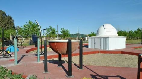 Comenzaron a instalar los instrumentos telescópicos en Exactas