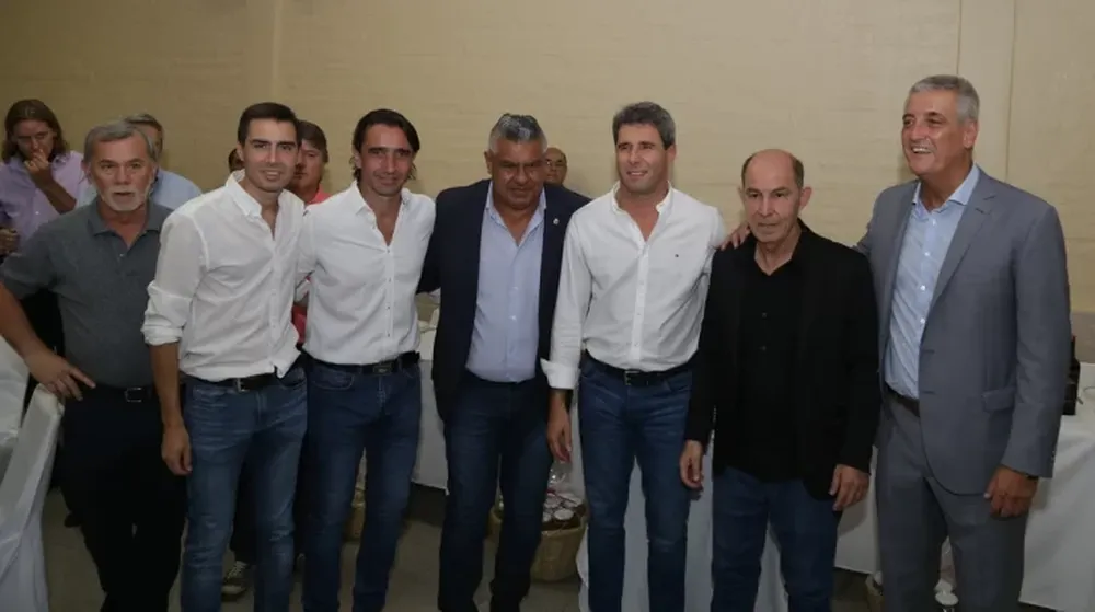Bochini y Tapia dijeron presentes en el cumpleaños 98 de la Liga Sanjuanina de Fútbol