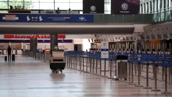 Compañías aéreas extranjeras piden reunión “urgente” con el Gobierno: alertan por miles de argentinos varados