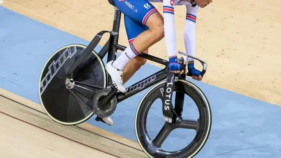 La veloz “contradicción” inglesa