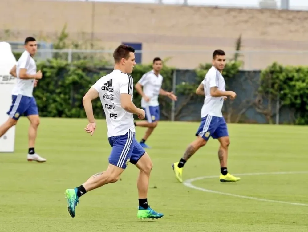 Scaloni paró su primer equipo