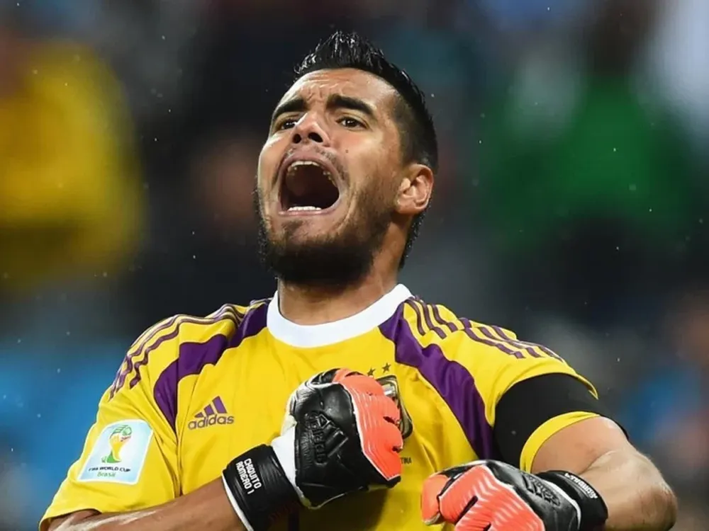 Sergio Romero se retiró del fútbol profesional,