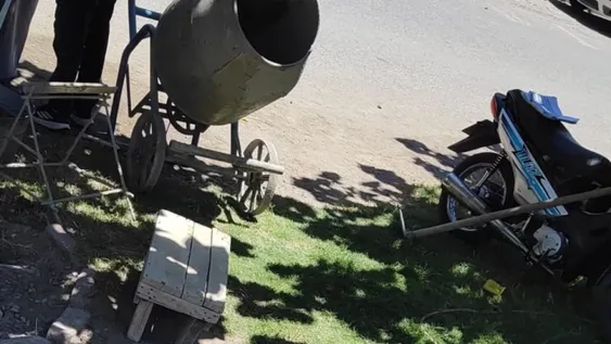 Muerte en Chimbas: secuestran la hormigonera y ordenan pericias tras el siniestro laboral