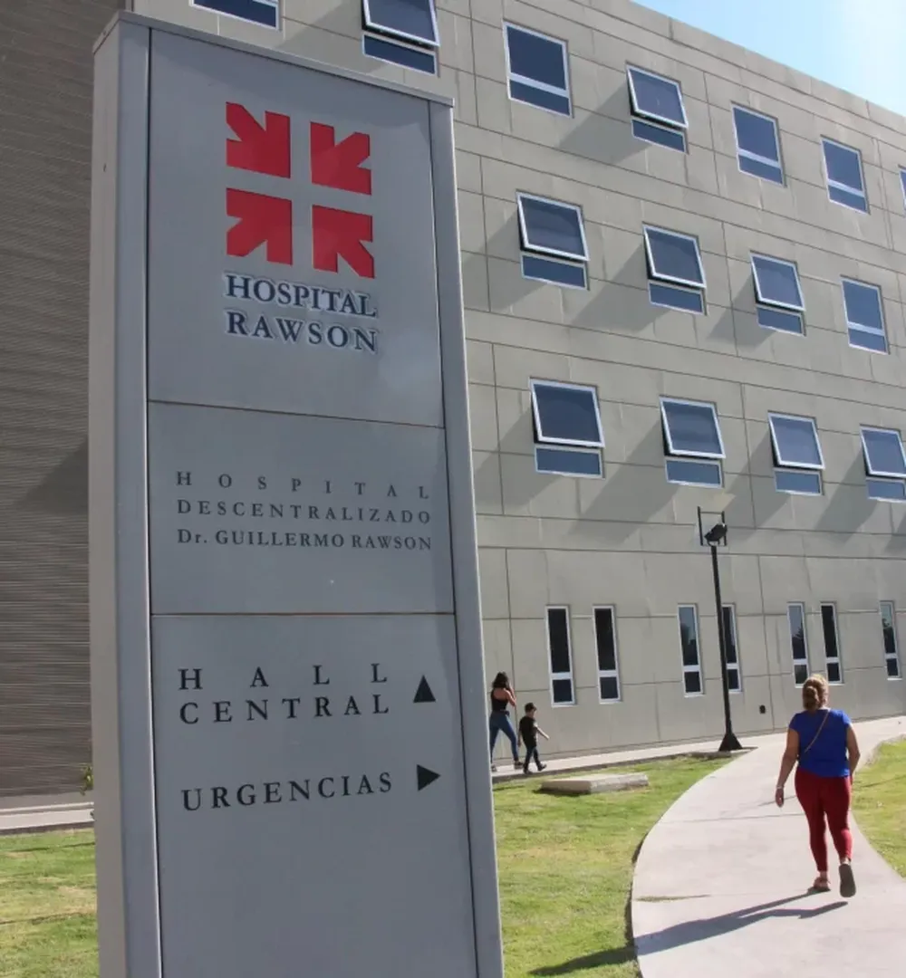 Un motociclista internado después de atropellar a un perro