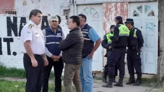 Una adolescente de 15 años fue asesinada y arrojada a un pozo ciego