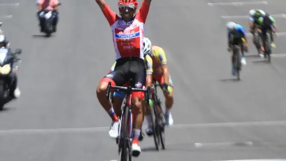 Hazaña y a la historia