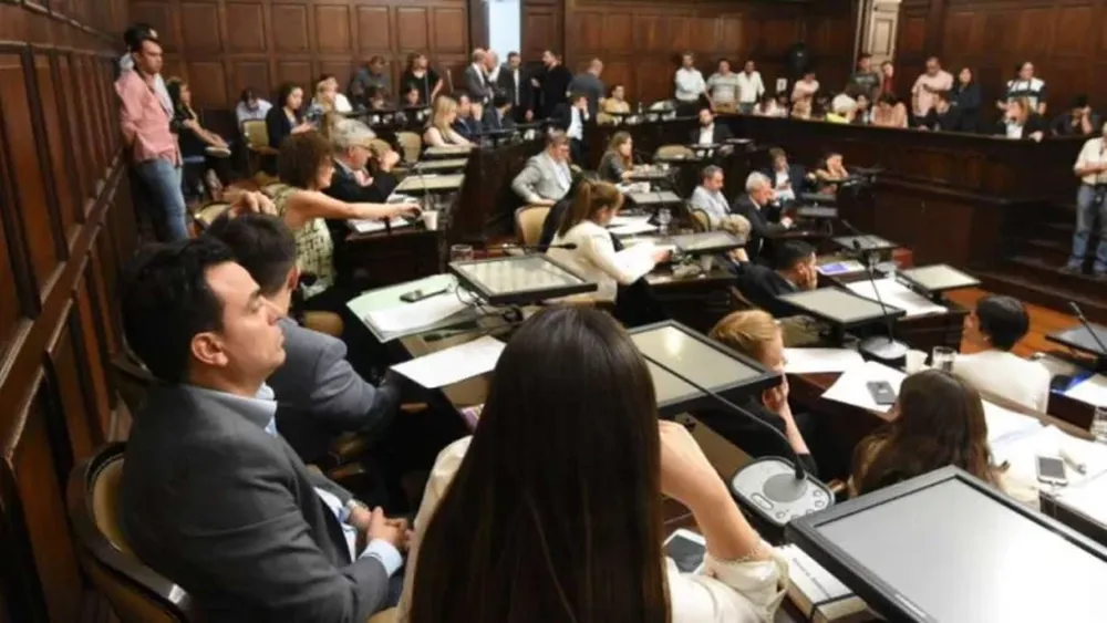 En una sesión maratónica, Mendoza aprobó el desarrollo de la minería metalífera