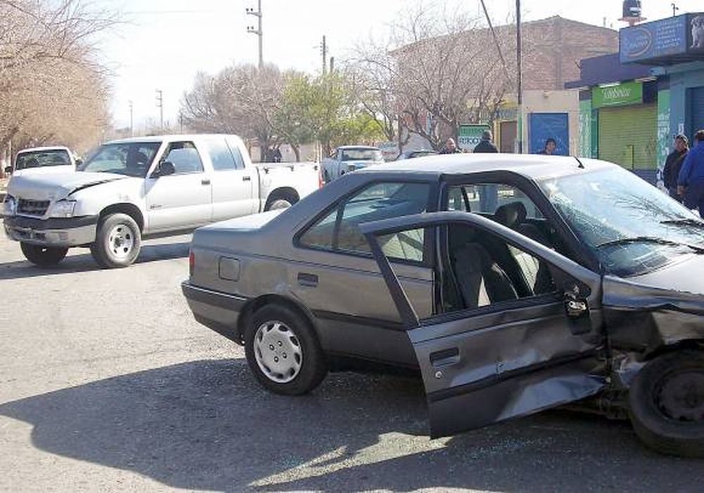 Un herido por el choque con una movilidad policial