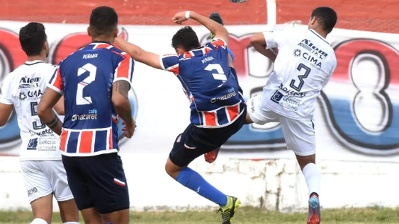 Peñarol tuvo la peor despedida al caer 8-2 en Córdoba