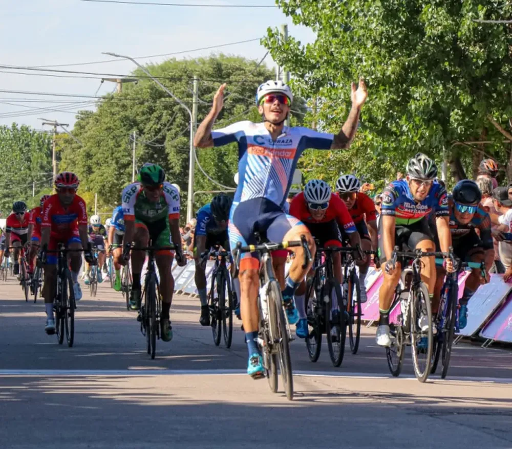 Quiroga impuso su ley en el sprint de Villa Mercedes