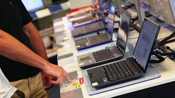 Una notebook que en el mundo cuesta 800 dólares, en Argentina sale U$5000