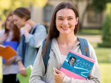 Las Becas Manuel Belgrano buscan impulsar la formación en áreas científicas y tecnológicas clave para el país. Las Becas Manuel Belgrano buscan impulsar la formación en áreas científicas y tecnológicas clave para el país.