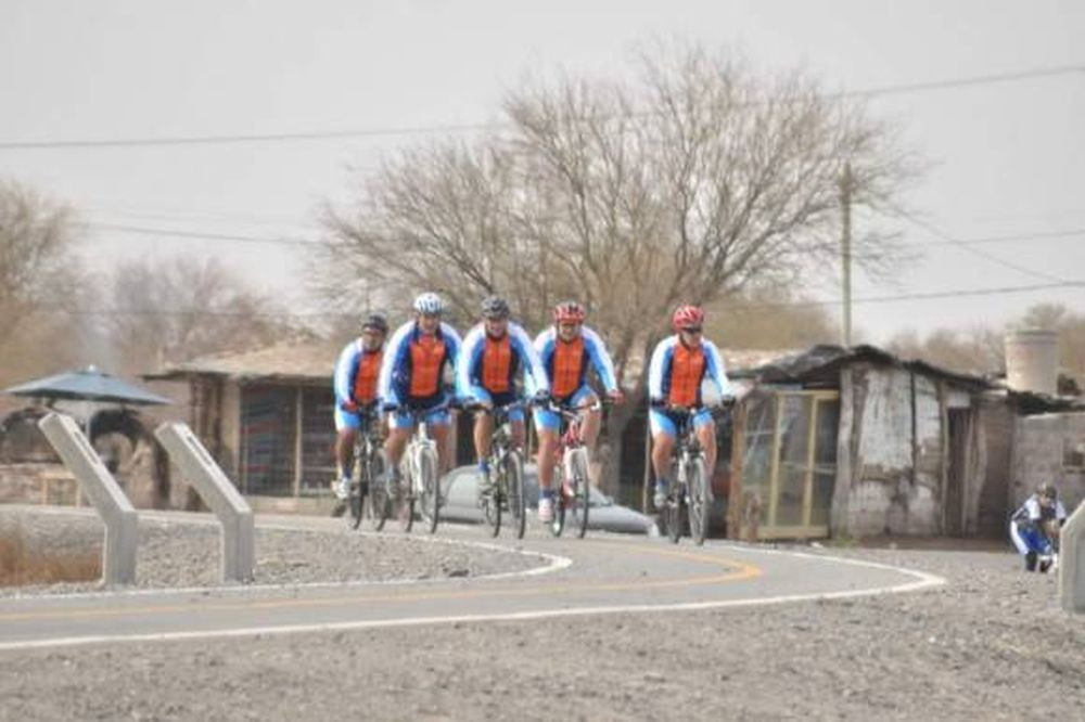 Viajarán 730 km en bicicleta para homenajear a Sarmiento