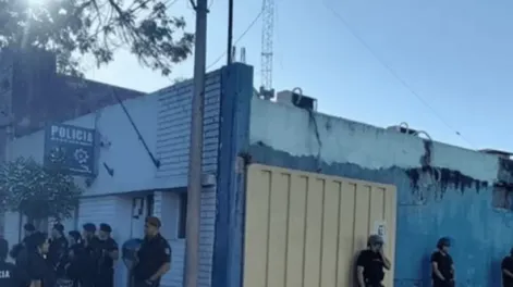 Violencia narco: a pedido del gobernador Pullaro, Javier Milei enviará al Ejército a Rosario