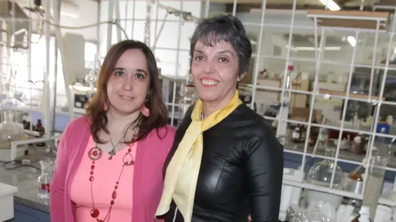 Dos ingenieras harán una fábrica de harina a partir de residuos de la cerveza