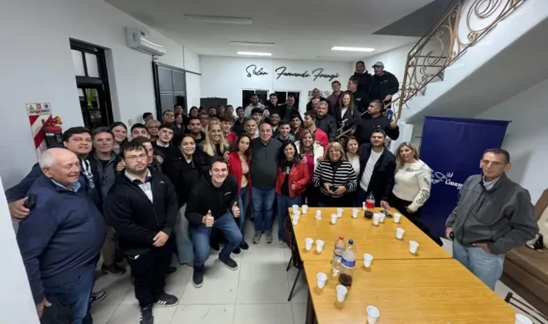 La foto de la reunión libertaria.-