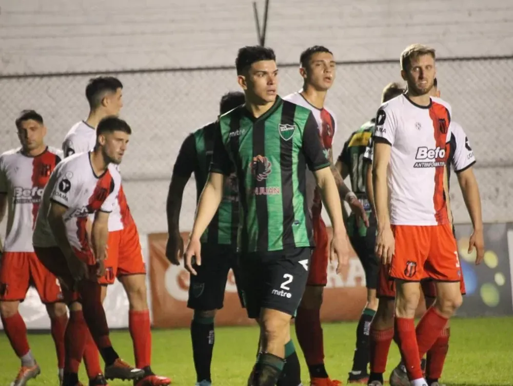 San Martín sigue con la pólvora mojada y perdió por 2 a 0 frente a Defensores de Belgrano