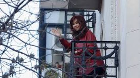 Cristina pidió permiso para la visita de Lula