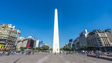 Instalarán un ascensor vidriado en el Obelisco