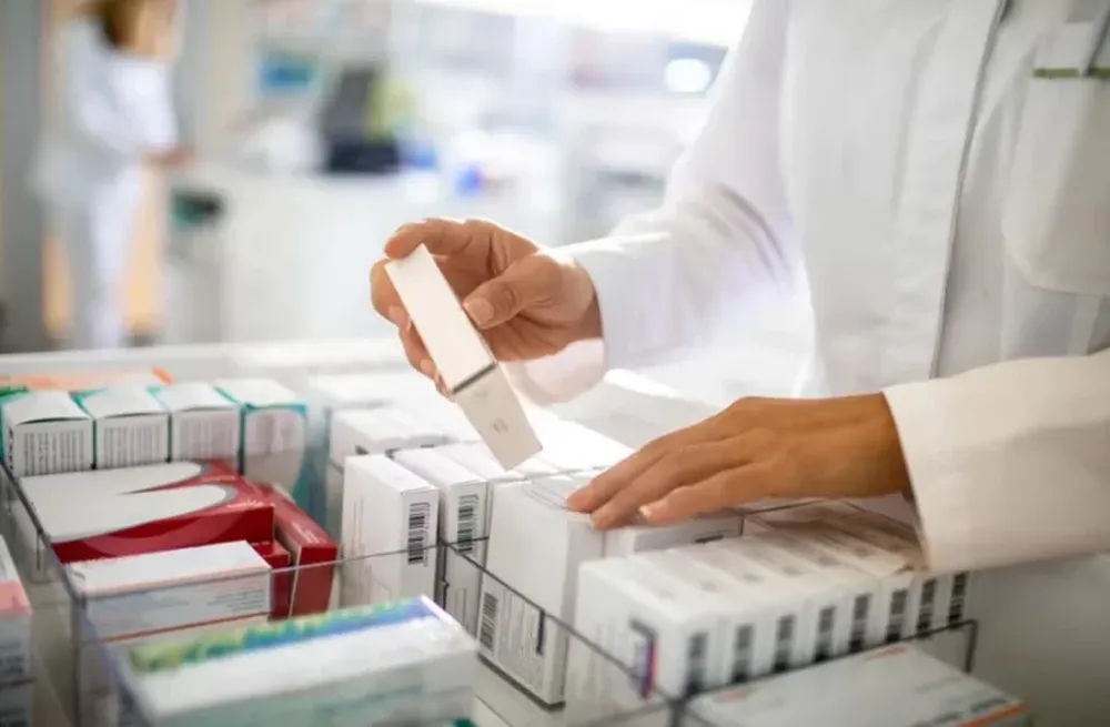 Congelan los precios de los medicamentos hasta el 31 de octubre tras un acuerdo con los laboratorios