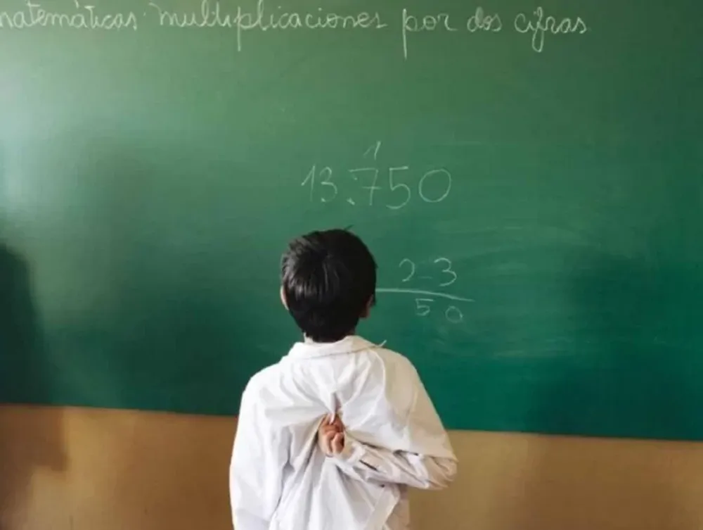 Una escuela rural volvió a las clases presenciales para que asista sólo 1 alumno