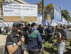 Con críticas al Gobierno, la CGT encabezó un acto en Plaza de Mayo: Profundicemos el conflicto Con críticas al Gobierno, la CGT encabezó un acto en Plaza de Mayo: Profundicemos el conflicto