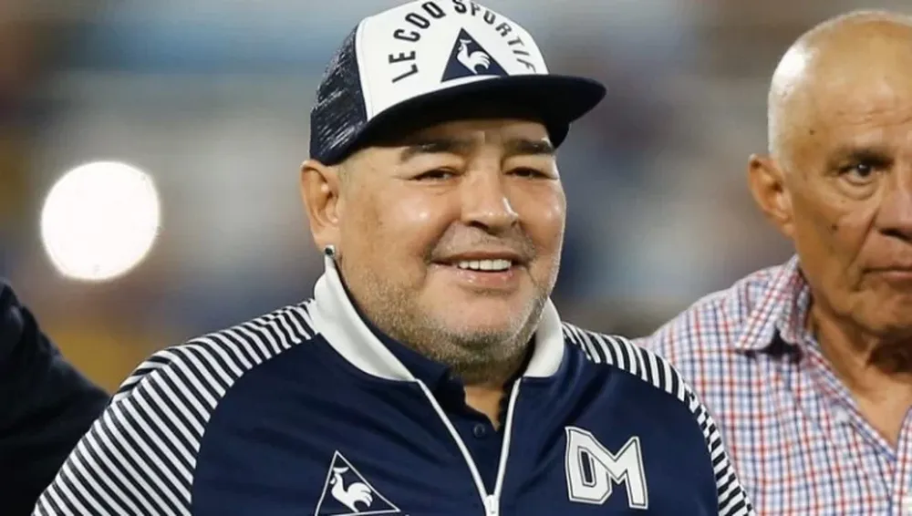 Prohibieron la salida del país a los 7 imputados por la muerte de Diego Maradona