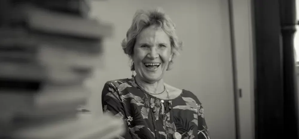 La vida en tono feminista y con humor