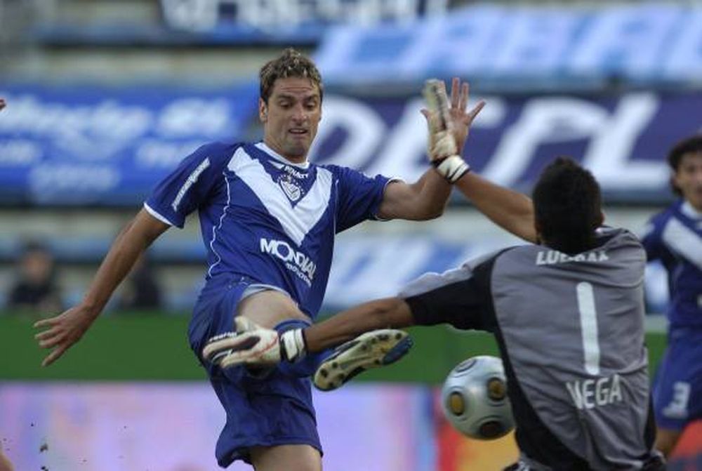 Vélez no quiere aflojar