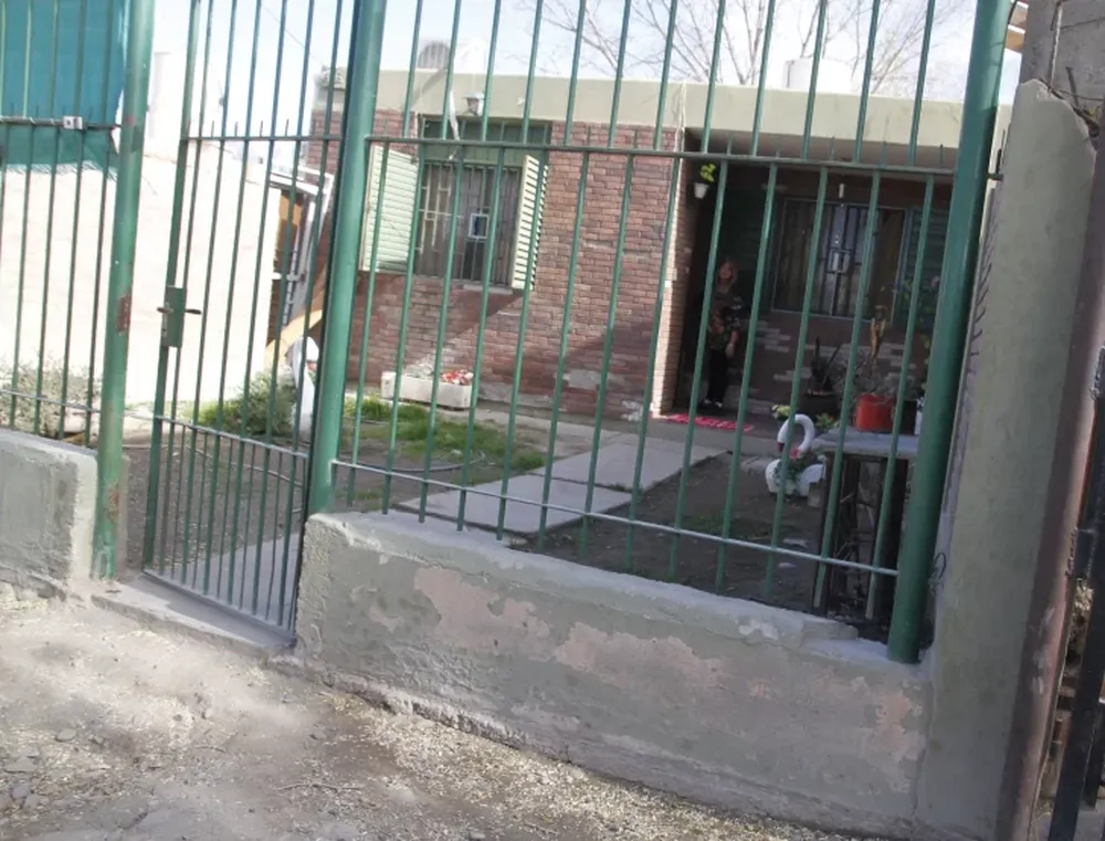 Golpean a comerciante y roban más de 3 millones