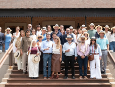 Empresarios de Mendoza y San Juan compartieron un encuentro en la finca y bodega La Florita. Empresarios de Mendoza y San Juan compartieron un encuentro en la finca y bodega La Florita.