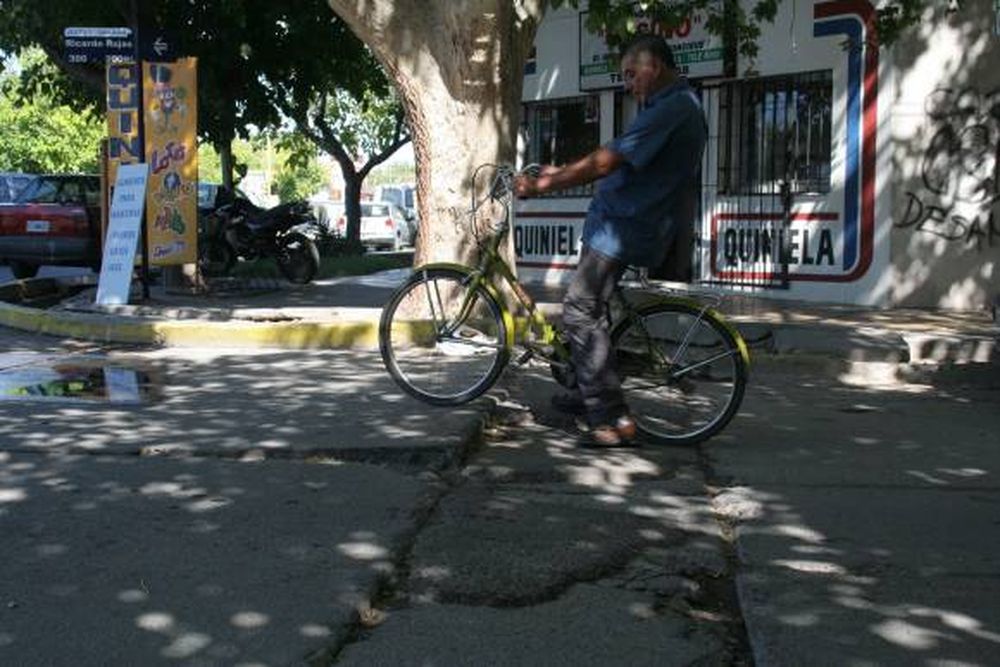 La esquina desastrosa que lleva más de 14 años rota