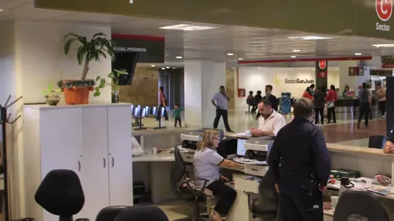 Denunciaron la presunta maniobra fraudulenta en el Ministerio de Salud