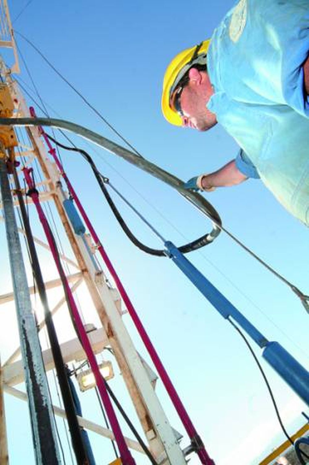 Una gran torre de petróleo